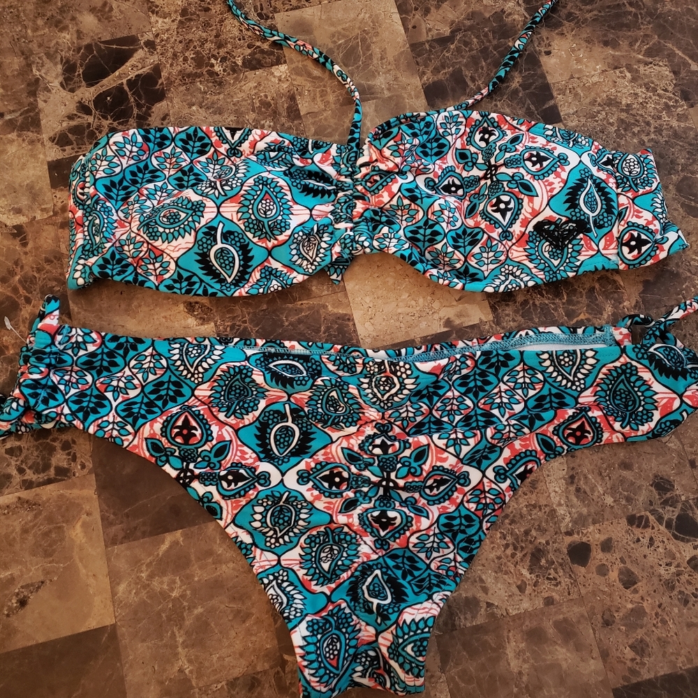 Roxy Bikini Set New With No Tags - image 1